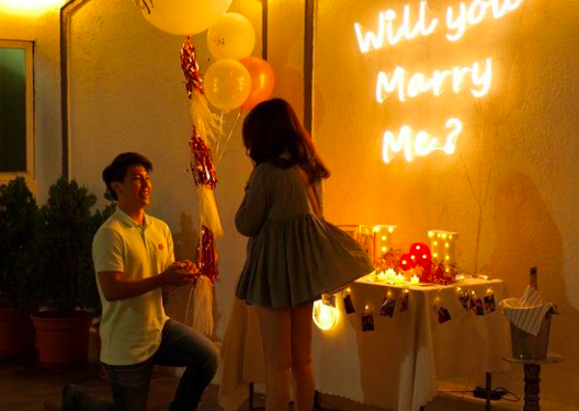 hong-kong-actor-benz-hui’s-daughter,-charmaine-hui,-24,-engaged-to-s’porean