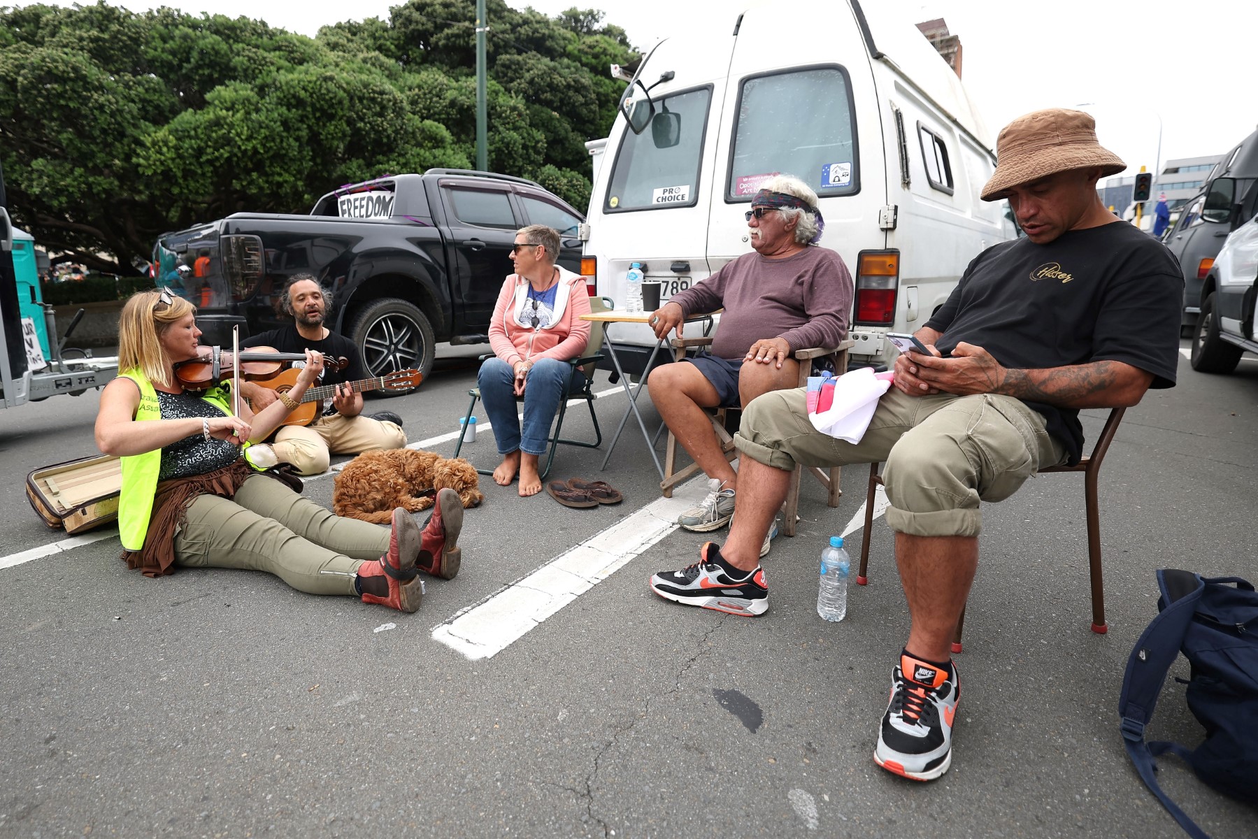 New Zealand Covid protest grows after police draw back