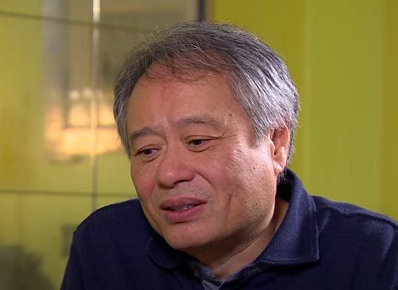 Director Ang Lee enjoys bah kut teh in JB unnoticed