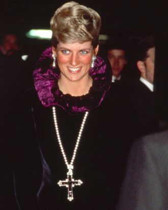 Diana necklace