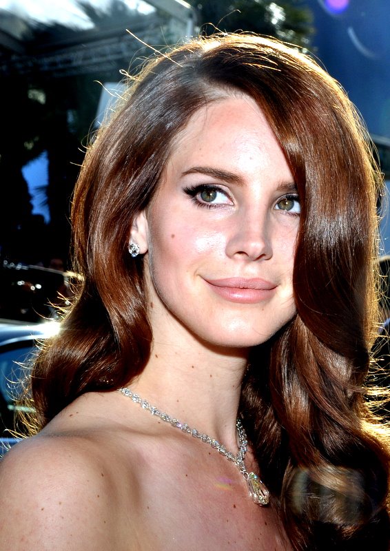 Lana Del Rey claps back at ’Super Gremlin’ who accused her of having ‘Demonic Energy’