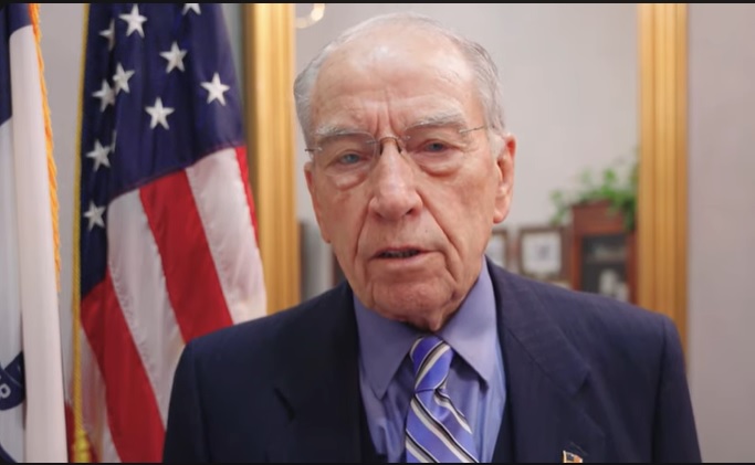 Grassley accuses Biden admin of muzzling immigration judges